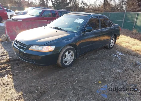 2000 Honda Accord 2.3 Ex from USA, damaged, VIN 1HGCG6680YA157737